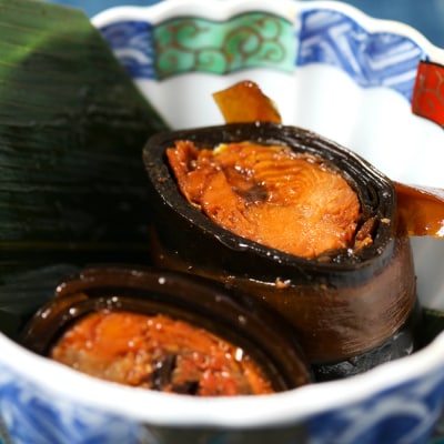 鮎の老舗頼藤商店「鮎の甘露煮昆布巻き入り5尾」鮎 甘露煮 惣菜_001-6338