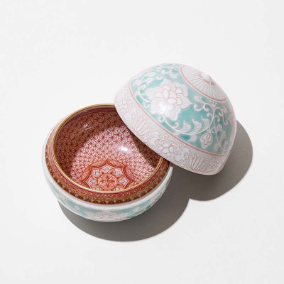 白砡描割 宝相華文珠盃 緑 工芸品 陶磁器 お猪口 ぐい呑み 盃 九谷焼 F6P-2883