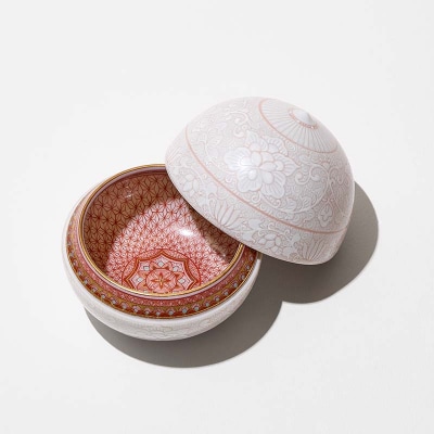白砡描割 宝相華文珠盃 白 工芸品 陶磁器 お猪口 ぐい呑み 盃 九谷焼 F6P-2884
