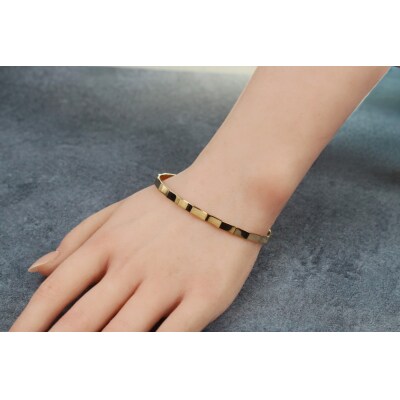 【18金イエローゴールド 凹凸バングル】個性あふれるデザイン メンズサイズ / KGB18007