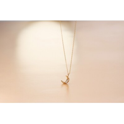 【K18イエローゴールド ダイヤモンドネックレス】三日月デザインネックレス/ KGN181009