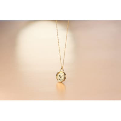 【K18イエローゴールドネックレス】1.5g スタンプ V コインネックレス/ KGN181013