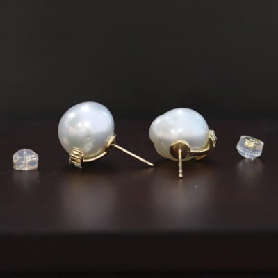 K18白蝶真珠バロックピアス【12mm】
