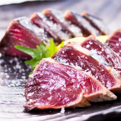 鰹とブリの藁焼きたたき 各1本ずつ タレ付きセット 宗田かつおのうまみぽん酢 刺身【R01339】