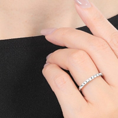 0.3CT プラチナ　ハーフエタニティリング　約1.9mm幅　普段使い　R3707DI-P #16