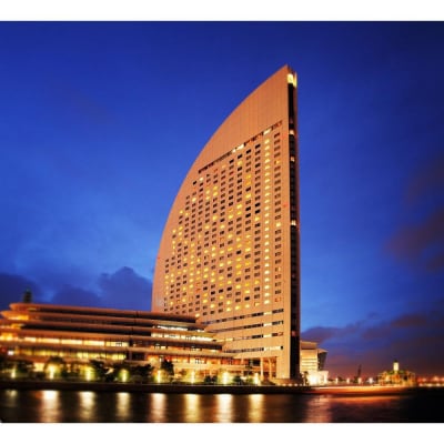 インターコンチネンタル マリンブルー アフタヌーンティー券|海を眺めるラウンジで楽しむスイーツ体験