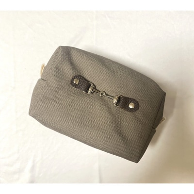 スクエアポーチ KHAKI【3801901】
