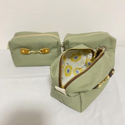 スクエアポーチ MG【3802001】