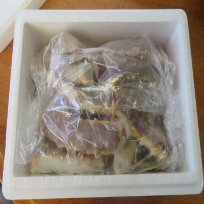 【12/31決済分まで1月配送】★生冷凍たらばがに脚(カット済み)800g C-59022