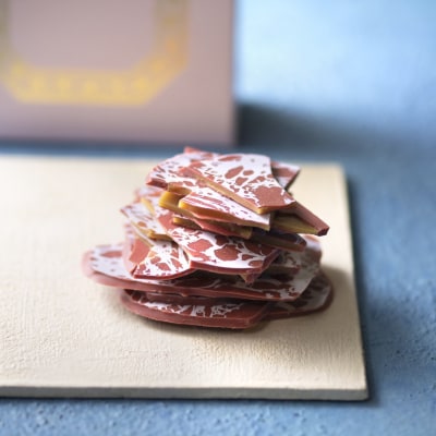 LIFE IS PATISSIER いちごリーフキャラメル