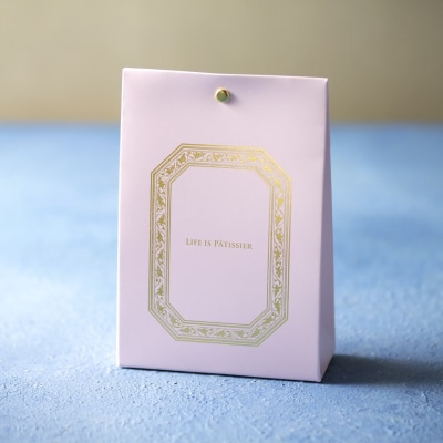 LIFE IS PATISSIER いちごリーフキャラメル