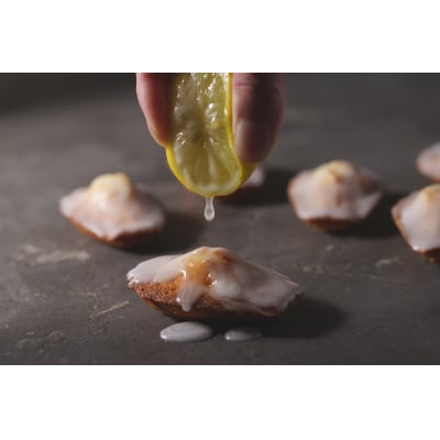 LIFE IS PATISSIER マドレーヌ6個入り