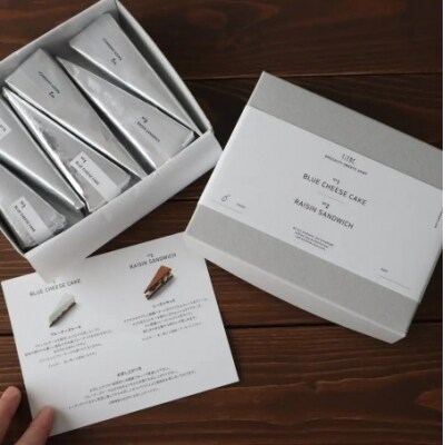 【TiTRE】BLUE CHEESECAKE&RAISIN SANDWICH