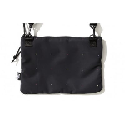 ブラックラムズ東京サコッシュ