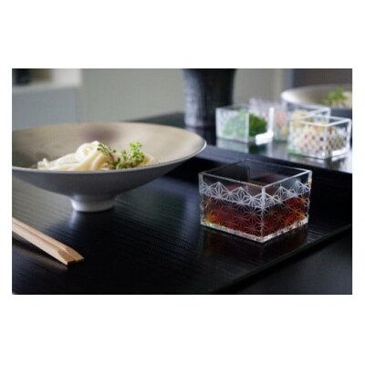 【TOMONARI】アクリル升 mas/mas(マスマス)1合枡　麻の葉