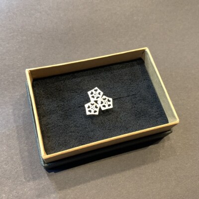 オクラ-パッド　ピンブローチ(銀) 【kt059-002-2】