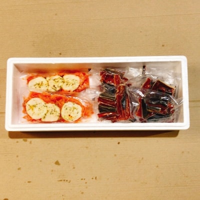 サーモンカプレーゼ3～5P&鮭とば100g×5P C-09050