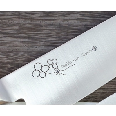 しあわせのクローバー葉モチーフ入りオールステンレス三徳包丁　H10-79