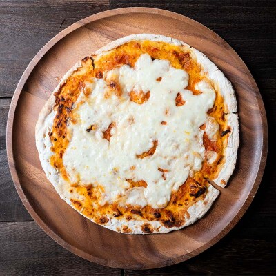 北海道産窯焼き冷凍ピザ6枚セット「宝醇なトマトソースの軌跡&至神のゴールディチーズ」F4F-8547