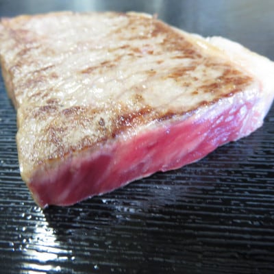 兵庫県産黒毛和牛　ロースステーキ肉