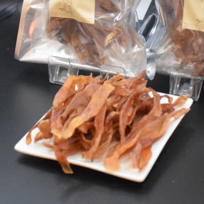 DearHoundsこだわりの愛犬愛猫おやつ 鶏冠【細切り】ジャーキー200g×2個　合計400g