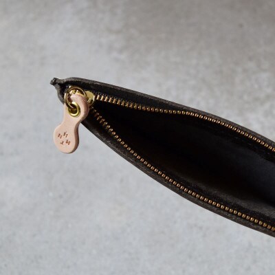 本革スクエアペンケース　スモーク グレー 国産レザー Teha’amana