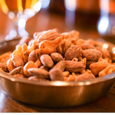 スモークナッツ 食べ比べ プレーン 牡蠣塩味 100g×各1パック 木こりの燻製屋