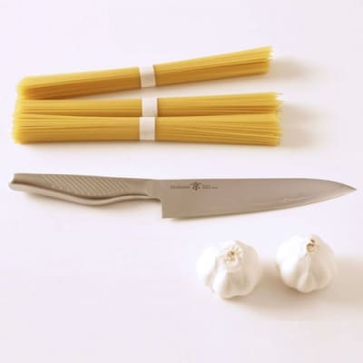 オールステンレス包丁【京】牛刀包丁 210mm　和とモダンが共存:志津刃物製作所