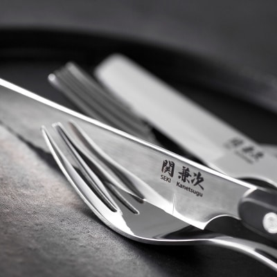 【12月31日までこの金額!】テーブルナイフ・フォークセット 4本組 カトラリーキッチン用品 食卓