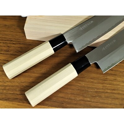 H25-27 濃州正宗作 鋼和包丁2点セット(三徳+薄刃)(専用砥石+研ぎ方DVD付き)【飛騨美濃す