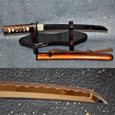 観賞用模造刀(短刀・前差し)金茶 刀掛け付 ( 濃州堂 ) | 岐阜県関市