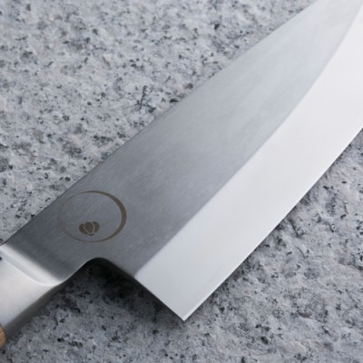 ■ミシュラン料理人 橋本幹造　両刃包丁　片縞出刃 ◇ 貝印 (AB5513)