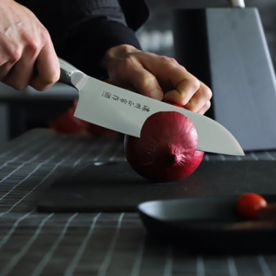 【濃州正宗作　オールステンレス三徳包丁】　H10-151