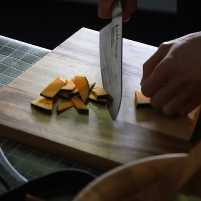 H22-28 【濃州正宗作　オールステンレスダマスカス牛刀210mm】