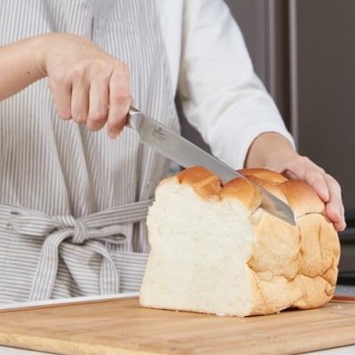 MOKA パン切りナイフ オールステンレス ～軽くてにぎりやすい 包丁 ハンドル 女性