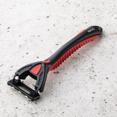 ＜5枚刃使い捨てカミソリ＞■IGNIS 敏感肌用12本(3本入り×4個)◇貝印 H5-207