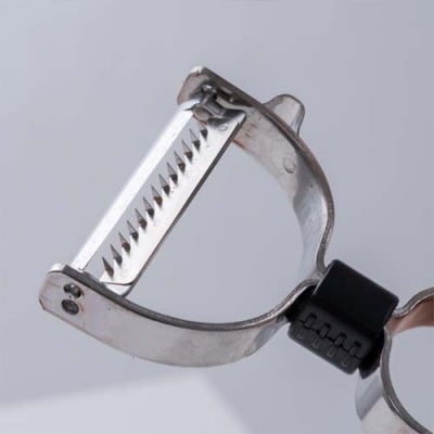 ステンレス千切りピーラー きんぴらに!(AL-162) サンクラフト 