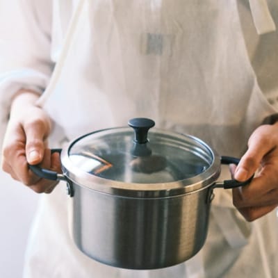 貝印 料理研究家 脇雅世監修 o.e.c ミニマ 両手深型鍋 15cmガラス蓋付 000DY5208