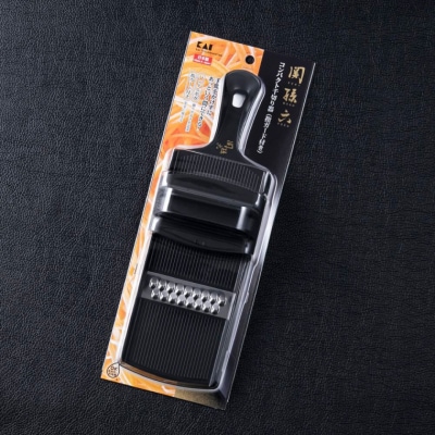 【9月30日まで!】貝印 関孫六 コンパクト 千切り器 (指ガード付き)【食洗機対応】