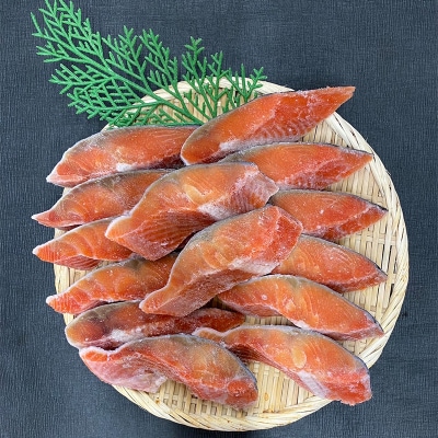 【訳あり】厚切り紅鮭14切れ 旨味抜群!! 北海道 釧路 ふるさと納税 鮭 紅鮭 F4F-4549