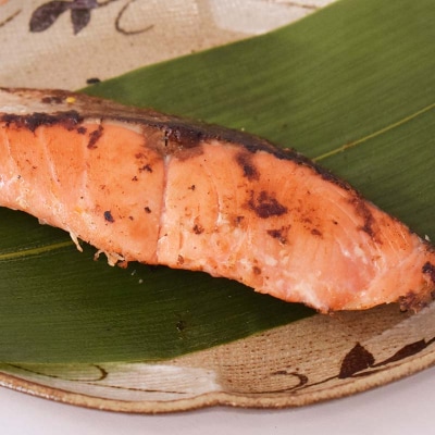 天然厚切紅鮭 食べ比べセット 西京漬 2切×2袋、粕漬 2切×2袋 (計8切) 魚 F4F-8513