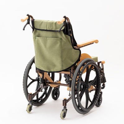 室内専用高級6輪車椅子　MOKURIN(介助ブレーキ付き)