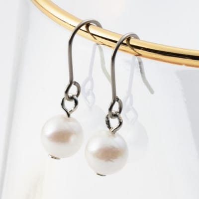 あこや本真珠チタンピアス(濱ノ雫)両耳用 1個(1ペア)