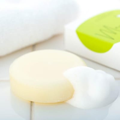 【母の日ギフト】国産グリーンシルク配合　ハンドクリーム、せっけんセット