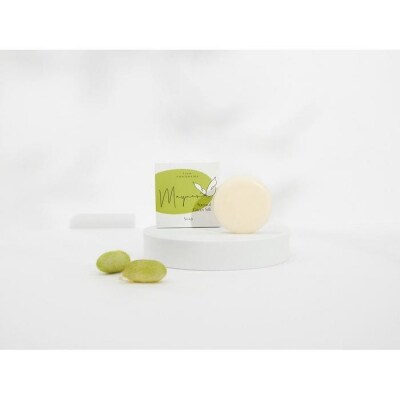 【母の日ギフト】＜国産グリーンシルク配合＞Mayuco ナチュラルモイスチャーソープ 80g