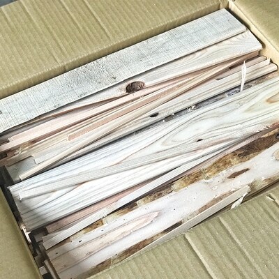 四万十のストーブ薪(ヒノキの焚き付け薪)約15kg　24-897