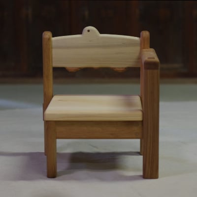 【家具木工山戸】キッズチェアーかめ吉くん