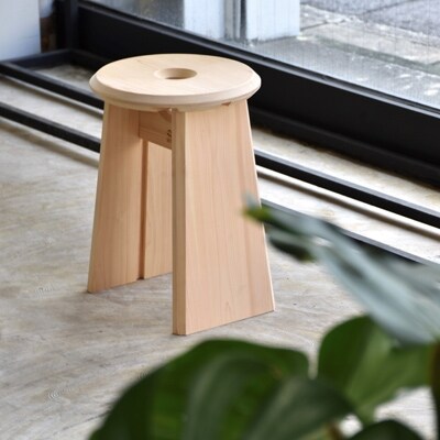 【A.W.L.M】木曽の森から生まれた『SOMA-stool(ソマスツール)』