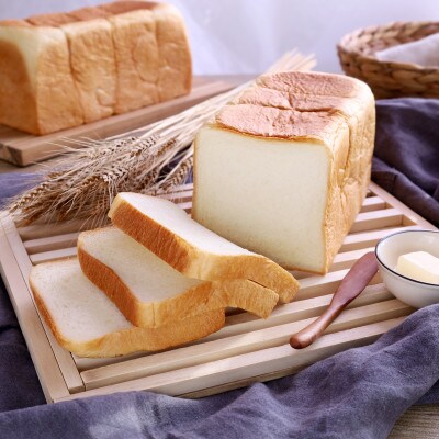 【お年賀 熨斗】地球屋パン工房　高級生食パン『ハニーブレッド“極”』　2本(4斤)セット