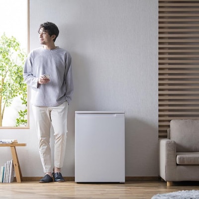 冷凍庫 奥行スリム冷凍庫 66L IUSN-7A-W ホワイト
